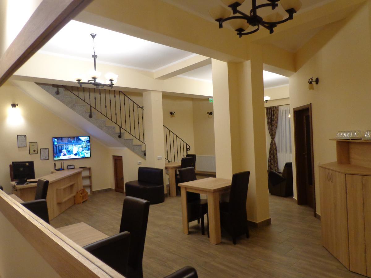Casa Daomi Otel Deva Dış mekan fotoğraf
