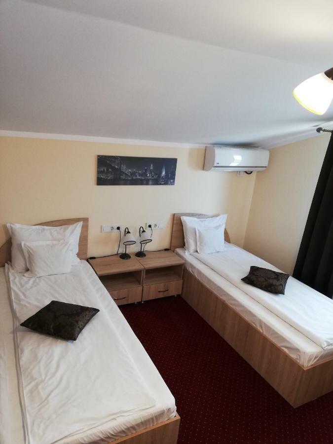 Casa Daomi Otel Deva Dış mekan fotoğraf