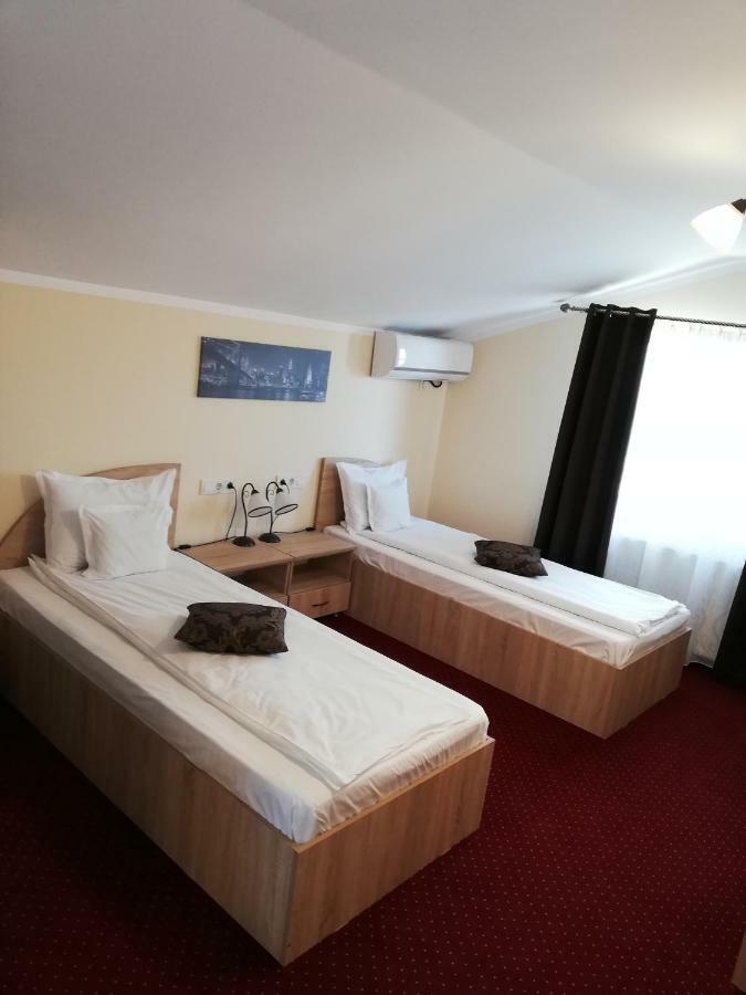 Casa Daomi Otel Deva Dış mekan fotoğraf