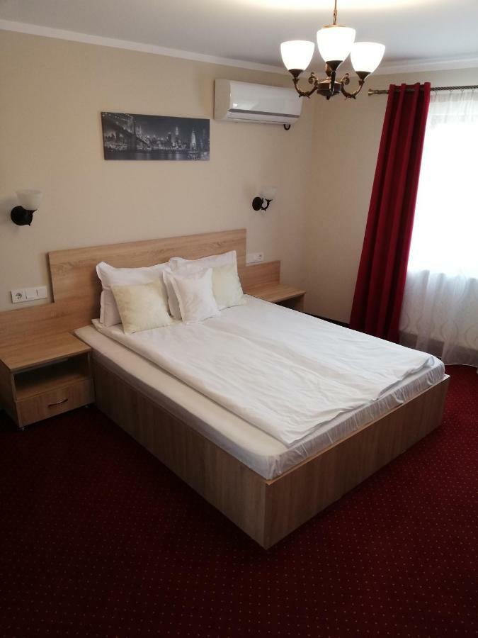 Casa Daomi Otel Deva Dış mekan fotoğraf