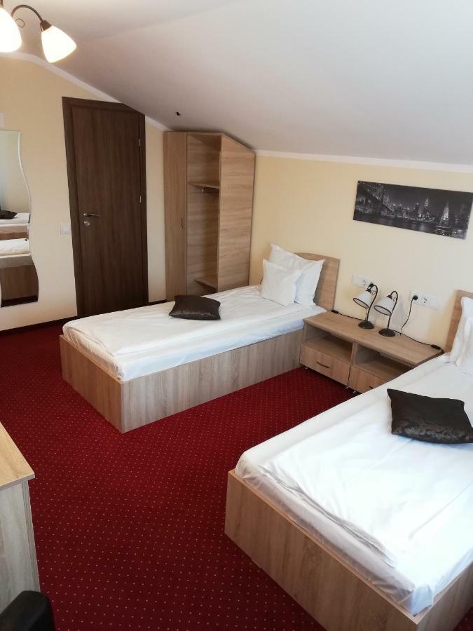 Casa Daomi Otel Deva Dış mekan fotoğraf