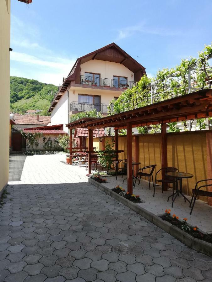 Casa Daomi Otel Deva Dış mekan fotoğraf